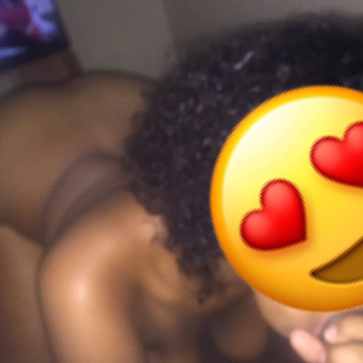 bigdobbie:  paperfag:  play time 💗  Nasty girl I love it😘😘👀👀