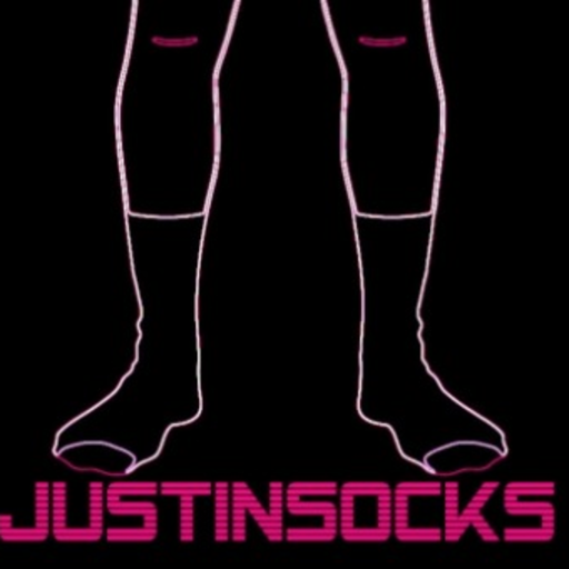 whiteotcathletictubesocks:  rockthesox:   Cody Kicks His Shoes