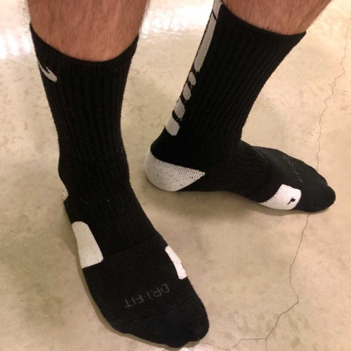 socksobsession:  #nike #nikesocks #malesocks #whitesocks #sox
