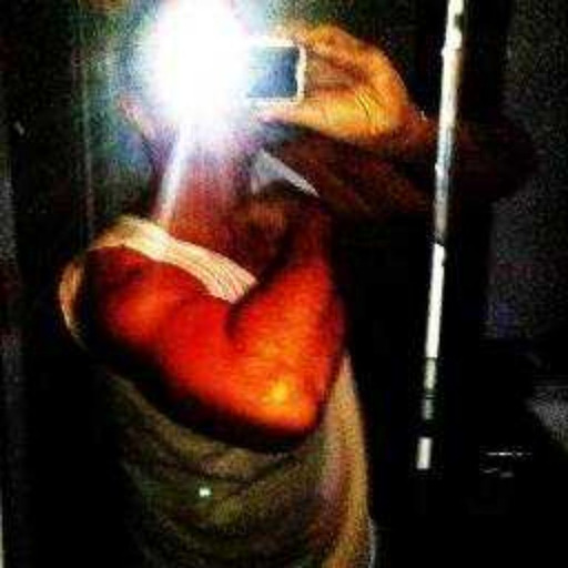 benkaadee:Enjoy some sweaty gym pics 😜#sweaty #muscle #gay