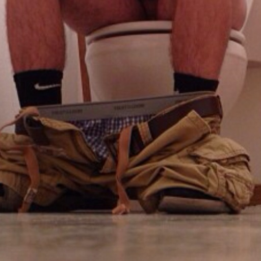 medivine1:  Taking a leak at the mall….