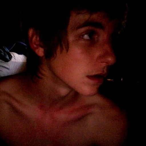  Every time I get a follower I silently fangirl because someone