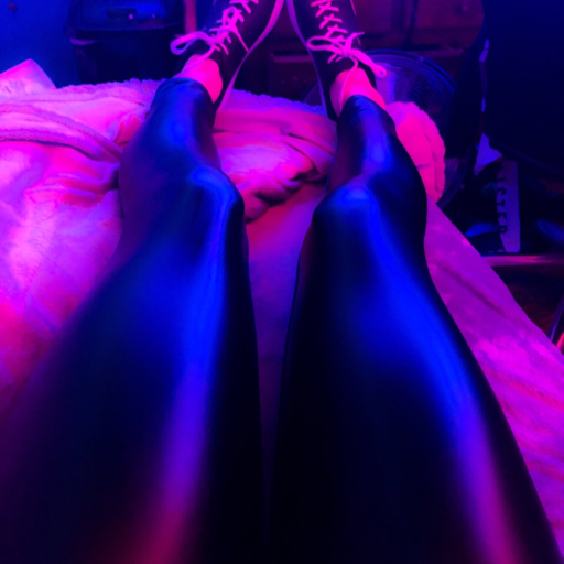 laracroftxdxx:  I peed in my latex leggings guess it found a
