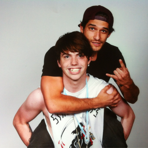 buticantkeepmyheartfromsinging:  Dylan Sprayberry for Tony Durans