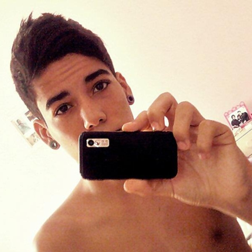 me mande uma ask e ganhe um iphone 4s turbo tração nas 4 rodas