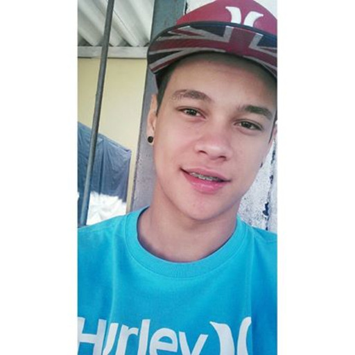 Na frase "Hum, que bom" o sujeito é ciumento.