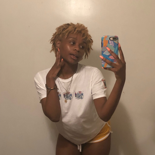 peep:  https://instagram.com/p/BAuCgm0wfz3/