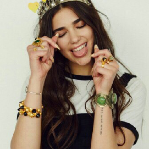 softhearteds:  why are girls so attractive??? i’m not complaining
