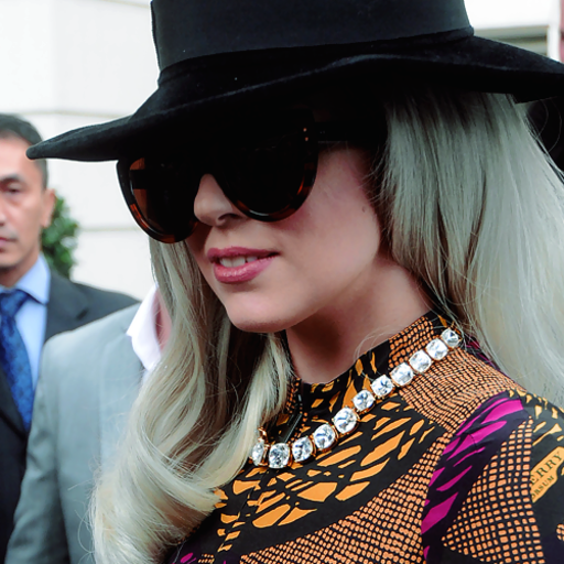 ladyxgaga:  Lady Gagas interview on Fantástico.  