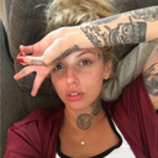 supment:  ruadrop:  QUERO ELA PRA MIM   que isso, garota