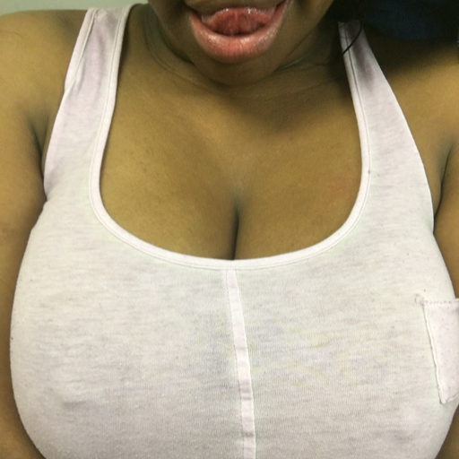 ebonysubprincess:  <p>I get so turned on looking at myself…