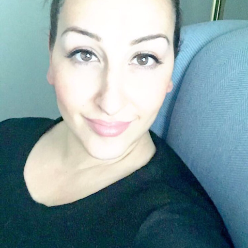 33000shadesofaflightattendant:  Du sud au nord en passant par le centre… Du soleil à la neige… Toute l'histoire de ma journée de travail en quelques secondes #storyofmyflightattendantlife #cph #cabincrew #flightattendant #videooftheday #grateful
