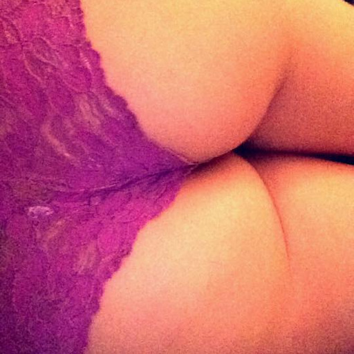 cocky-cuties:  miss-julie-prim:Remember to follow my snap for