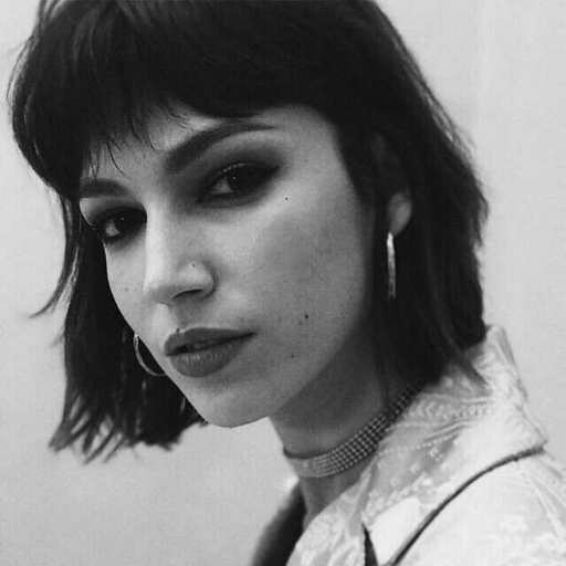 poetavazio:  “Devagarzinho a gente consegue ser feliz.” —