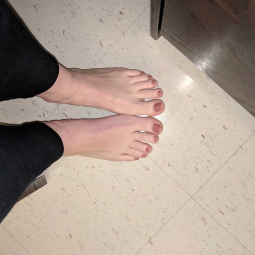 hannahsfeetxoxo:  