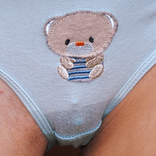 diddlrs:  faptome:  Playing with my favourite fruit, hardest