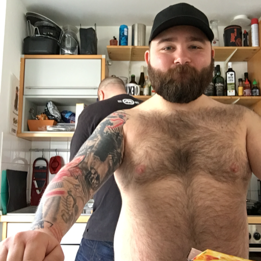 pottbaer-deactivated20221025:Moved to insta https://www.instagram.com/furballbear/Felix