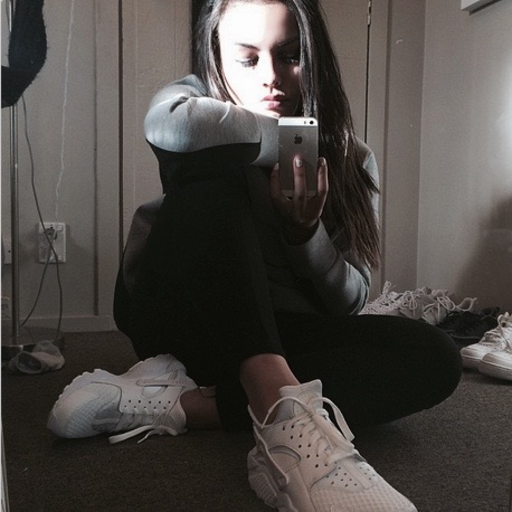 dvtchess:  do your best to make me horny in my ask box. using