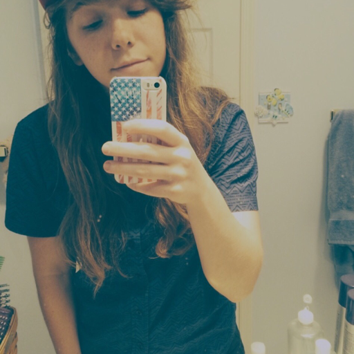 If you're hella lesbian, reblog this. I want to follow you.