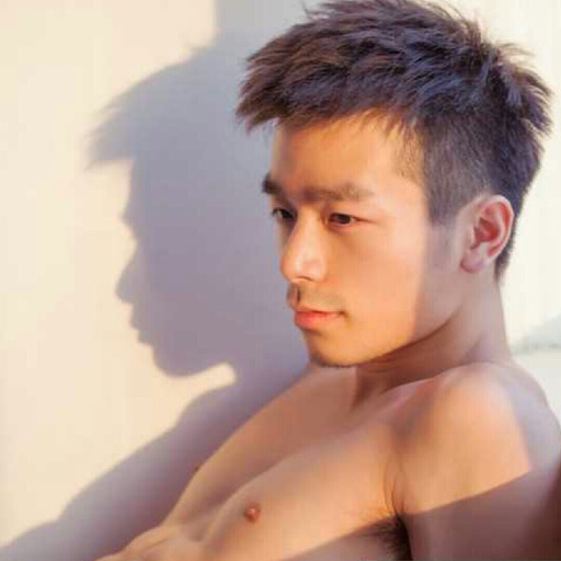 east-asia-guys:  This guy is Korean. colorlessyellow:  BIG YES!