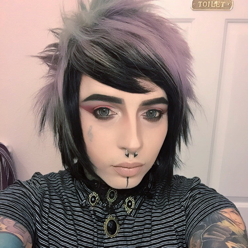 SIR DAHVIE VANITY