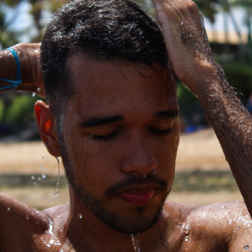refletisse:  “Isso é a vida. Uma coisa desinteressante que