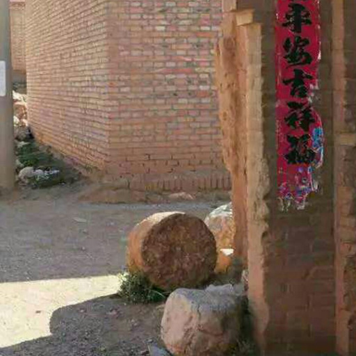 pengyouquan:  国内实拍打小三扒内裤下载地址 解压密码1024