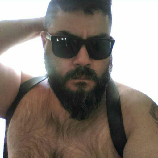 luisgorditojuarez:  Lechita quierooooo!!  Hot cum sprayer! 