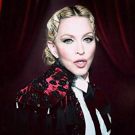 julianvad:  Madonna - Living For Love (Audio Version)