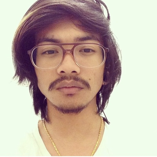 xjesustakemycock:  send nudes i might follow or masturbate to