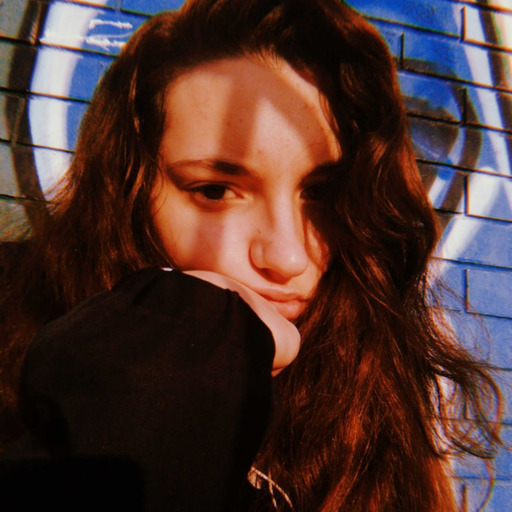 wAllFloWeR gIrL. ♡