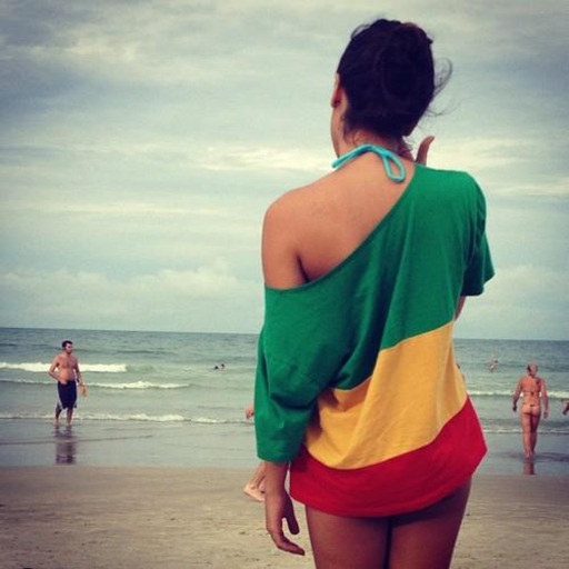 Se a sua namorada é fiel, por que dar em cima de outras mulheres?