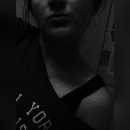 fadedfemales:   my New Year’s kiss is gonna be a shot of vodka