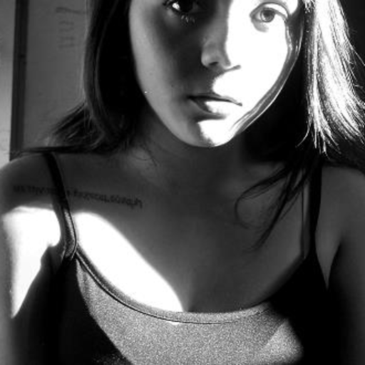 No poder peinarte y querer raparte toda la cabeza.