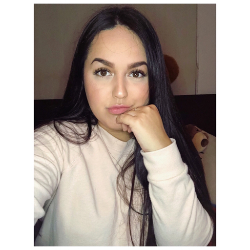 No se dice "no puedo, tengo novia", se dice "no quiero, tengo