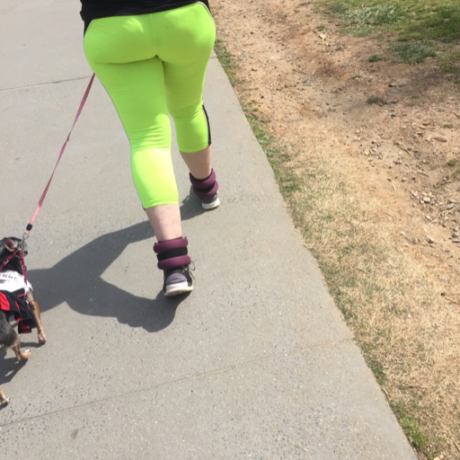 bootyseaker:  acbootyshotstas:   Fat ass booty on this lady yea