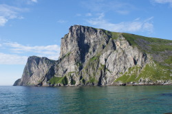 earthpicsphotography:  Cliffs at Lofoten, Norway.  Source: https://imgur.com/Q2N3sLu