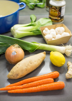 foodffs:  Immune-Boosting Vegetable Soup and Broth Really nice