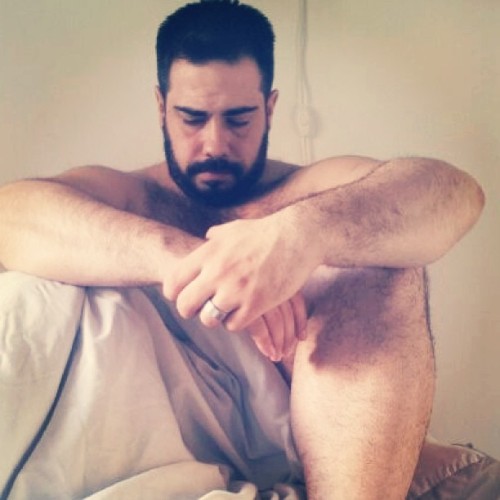 fuzz-n-stuff:  noskinnyguysallowed:  absolutely perfect.  @blasstter   I’m fcking speechless at how attractive you are….