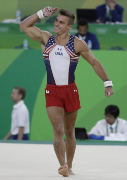 jaketx:   Sam Mikulak   