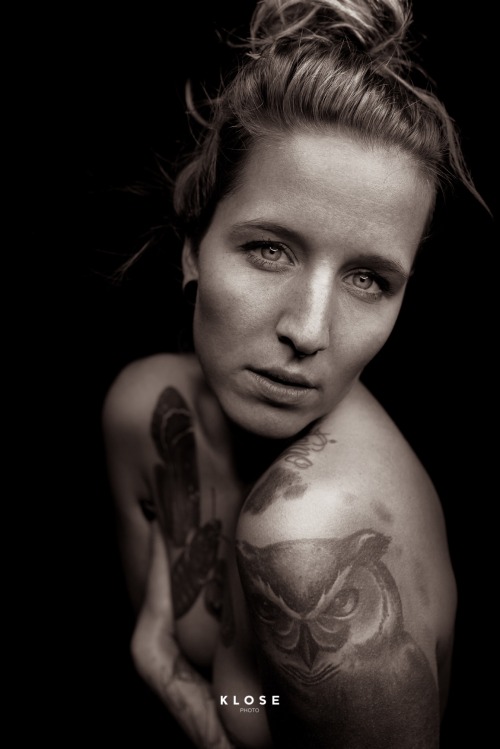 lisar-tattoomodel-karlsruhe:  KLOSE || FACES 1ï¸âƒ£  F: @klosephoto M: https://www.facebook.com/LisaR.tattoo/
