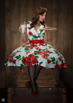 littleskullpinup:  Milk & Cookies | www.littleskull.net model: