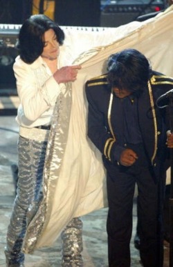 elevateyourpassion:  King of pop & Godfather of soul 