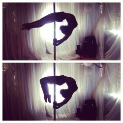 queer-of-color:  My crescent :3 🌙 #polefitness #thighpower
