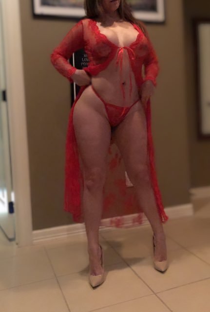 hotwife-erotica:  I don’t dress like this for my Cuckold husband