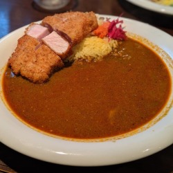 masayasumorita:  #カレー #カツカレー #とんかつ #curry