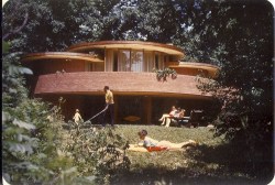 danismm:     Circular Don Erickson Designed Home  