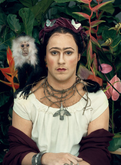 Seth Rogen as Frida in the new Vanity Fair. Watch behind the