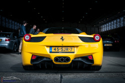 protze-automotivephotography:  The amazing rear of the Ferrari