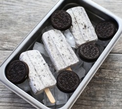 foodffs:  COOKIES AND CREAM ICE POPS Really nice recipes. Every